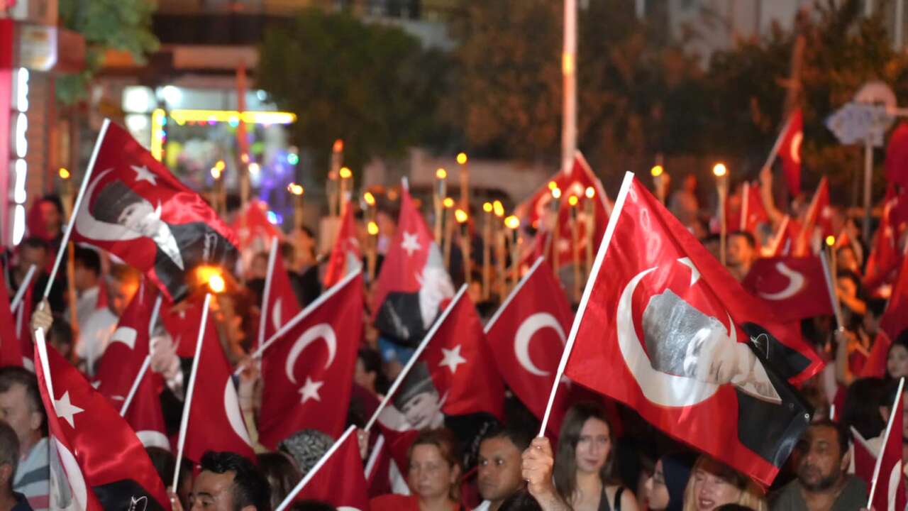 Milas’ta Zafer Coşkusu Sokaklara Taştı: Mehmet Erdem’le Unutulmaz Gece 2